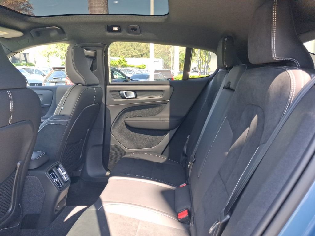 Used 2023 Volvo C40 P8 Recharge Plus AWD/4WD image 8