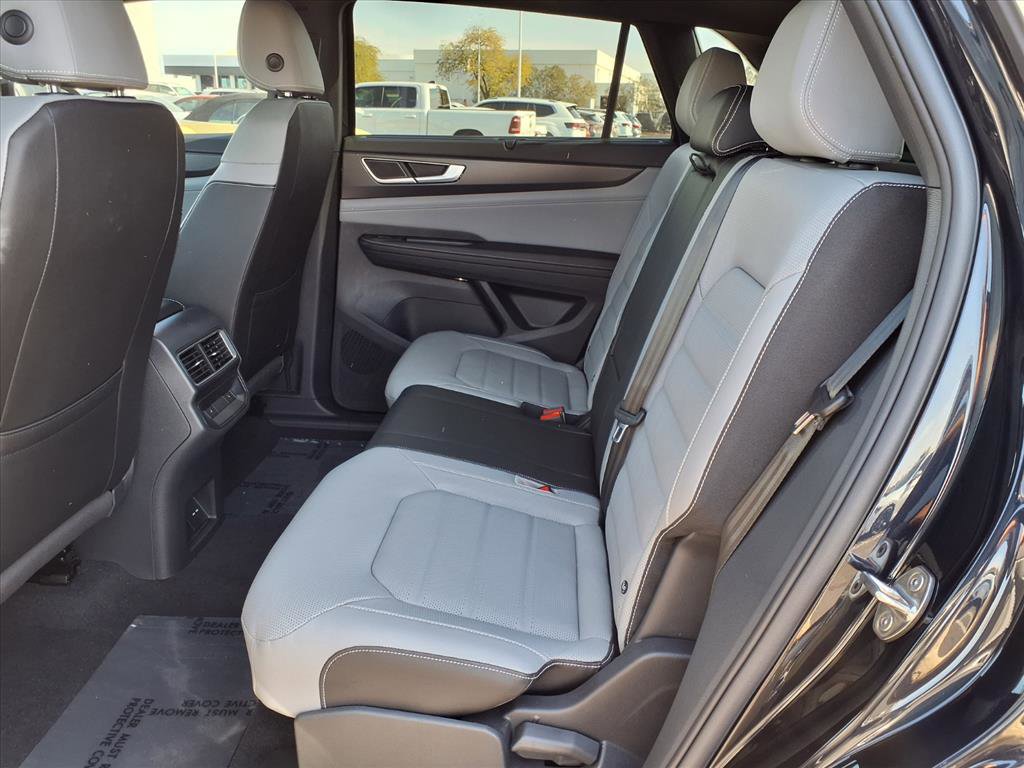 New 2026 Volkswagen Atlas Cross Sport SEL R-Line image 13