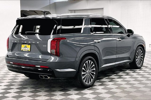 Used 2023 Hyundai Palisade Calligraphy AWD/4WD image 13