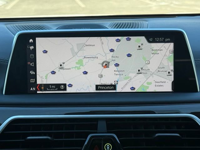 Used 2019 BMW 750i xDrive w/ Executive Package image 41