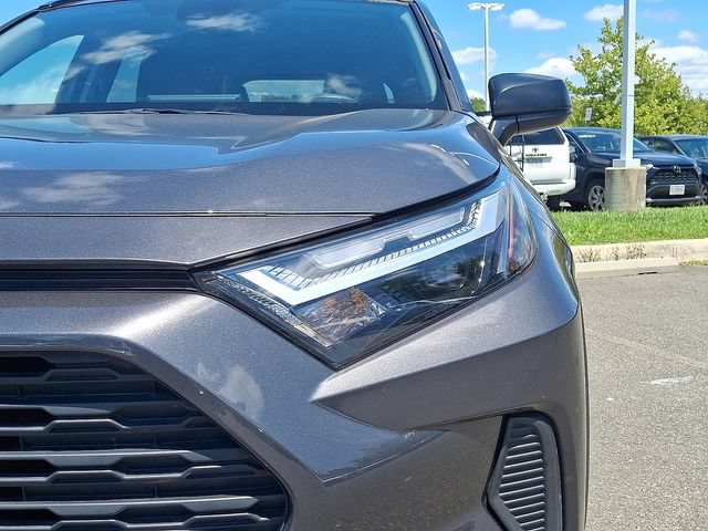 Certified 2025 Toyota RAV4 LE AWD/4WD image 9