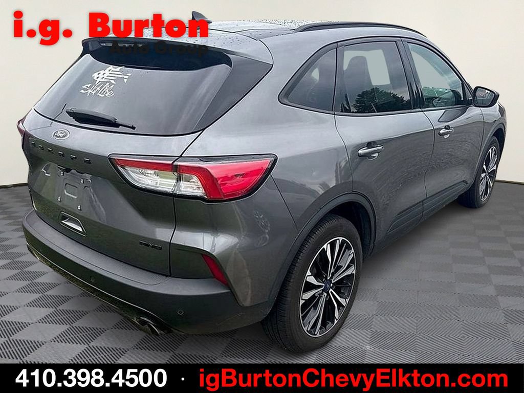 Used 2021 Ford Escape SEL w/ SEL Stealth AWD Package image 7