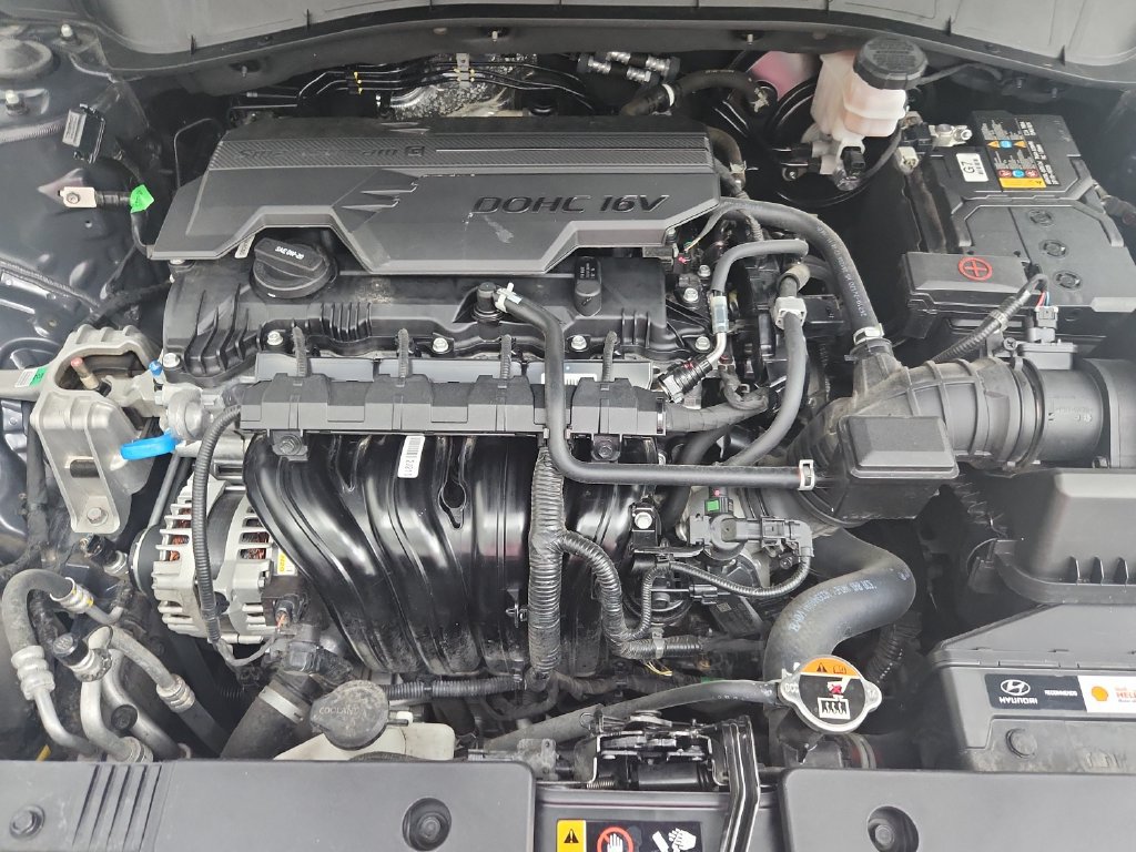 Used 2025 Hyundai Kona SEL AWD/4WD image 37