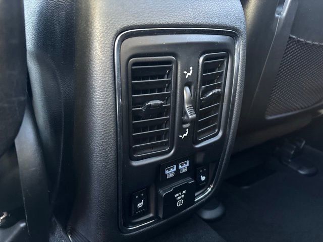 Certified 2019 Jeep Grand Cherokee Limited w/ Luxury Group II image 19