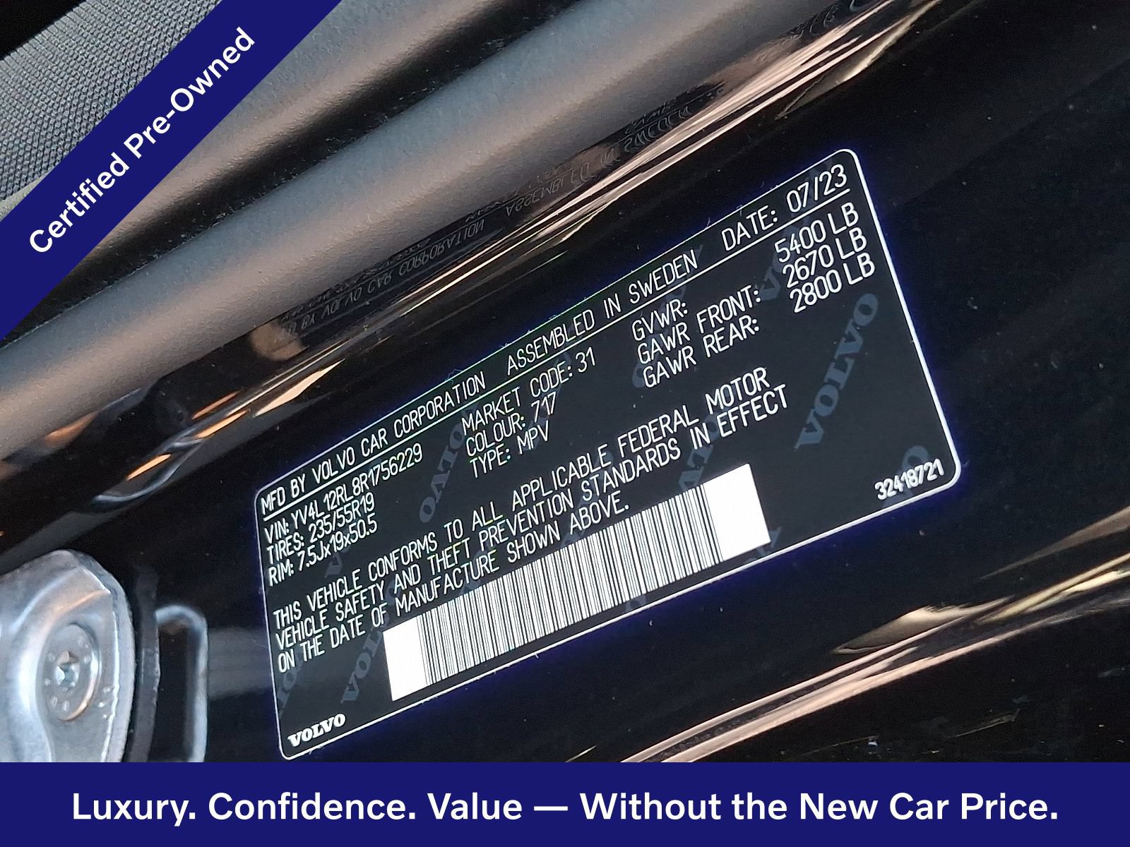 Certified 2024 Volvo XC60 B5 Plus w/ Protection Package Premier AWD/4WD image 28