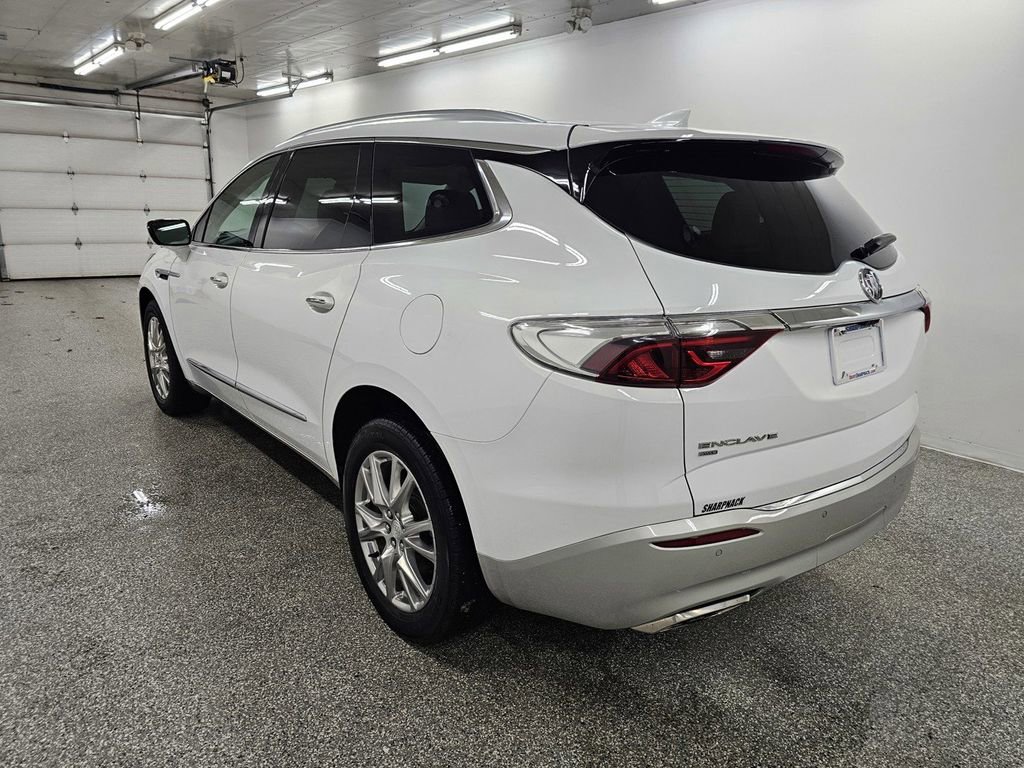 Used 2022 Buick Enclave Premium w/ Experience Buick Package image 6