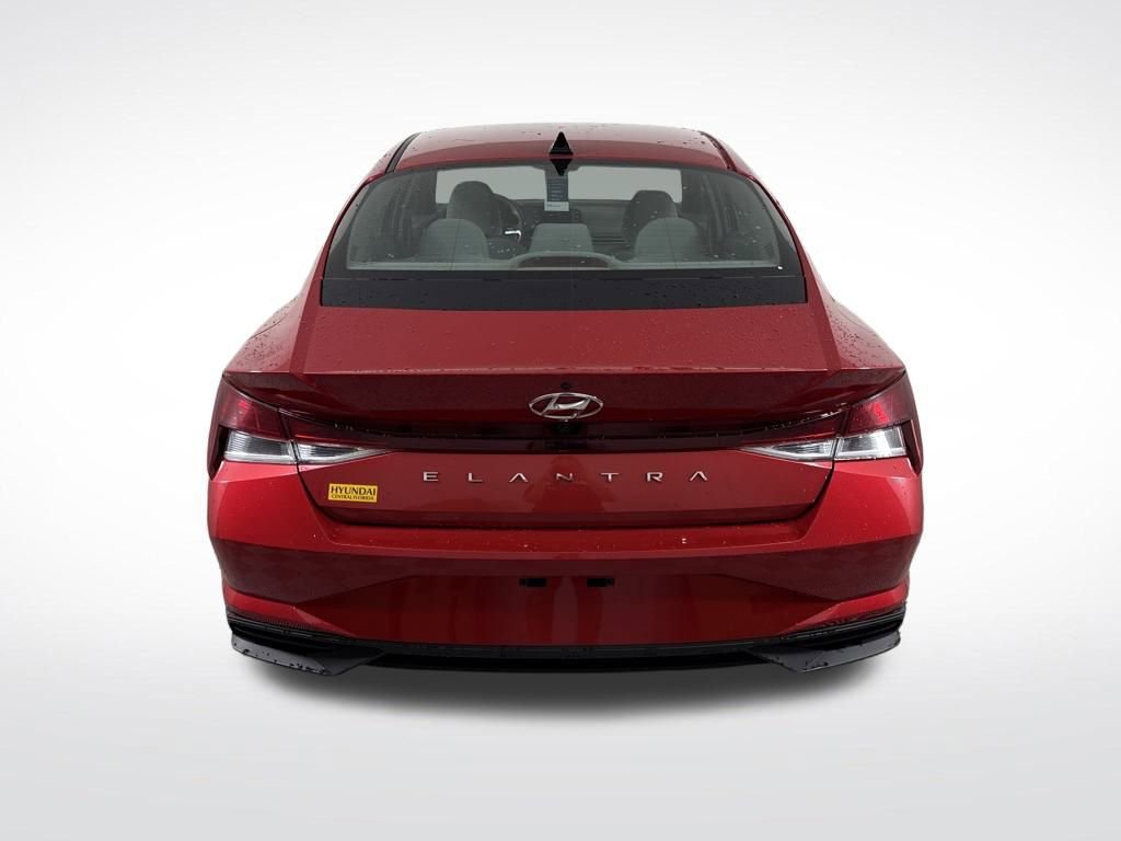 Certified 2023 Hyundai Elantra SEL image 5