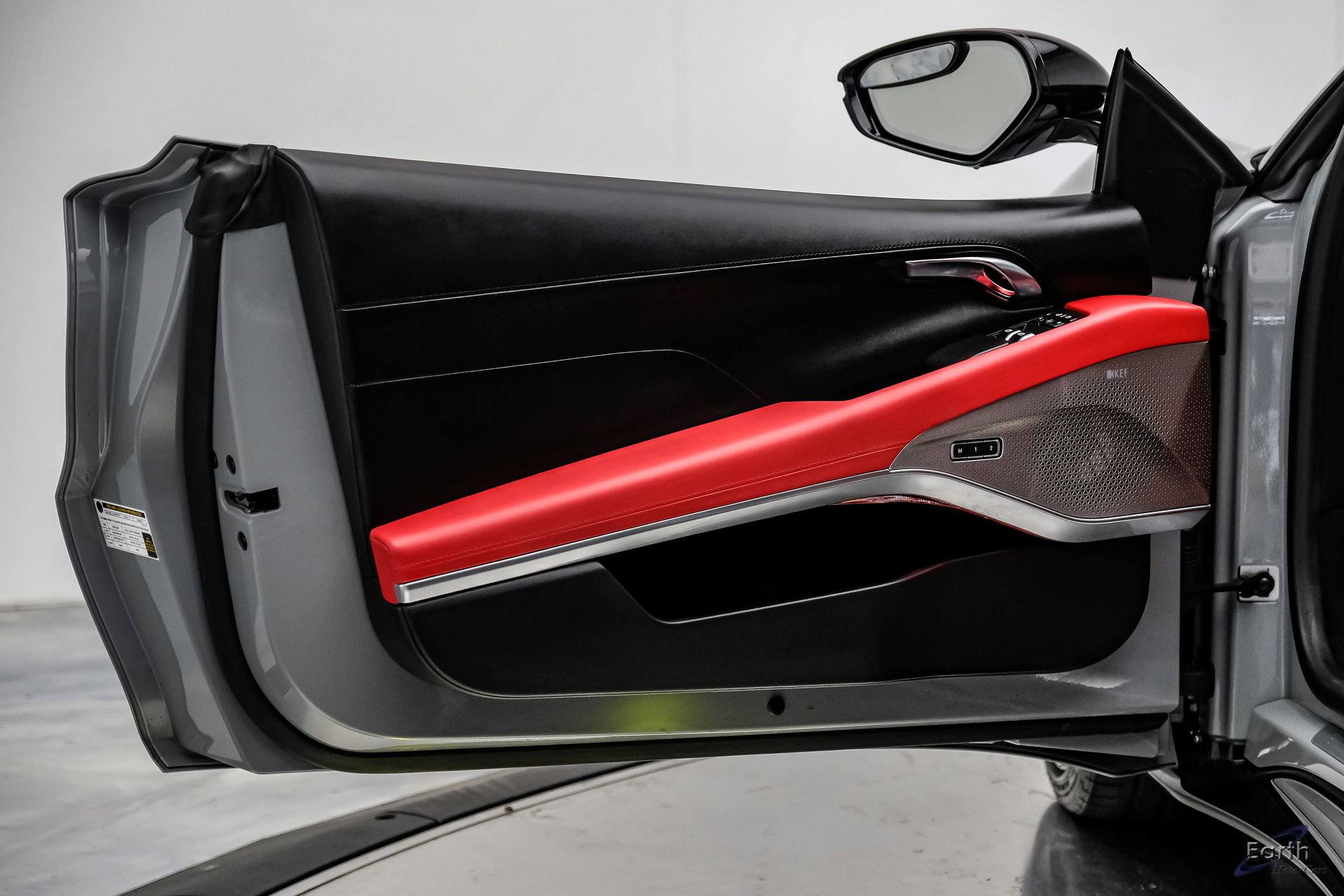 Used 2025 Lotus Emira RWD image 92