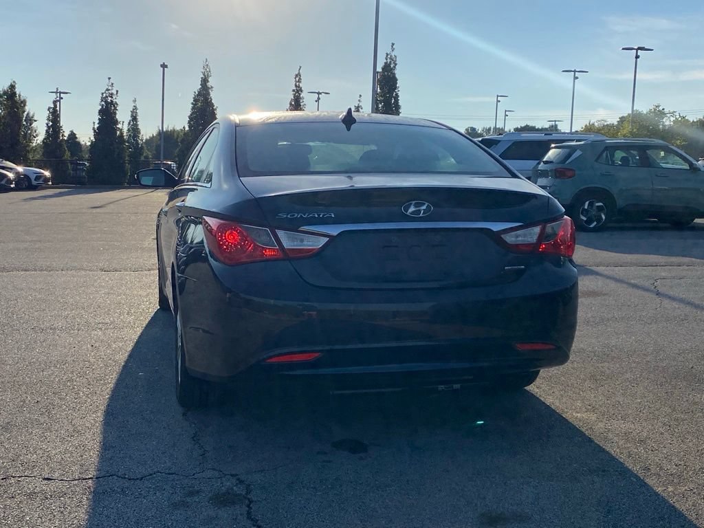 Used 2011 Hyundai Sonata Limited FWD image 5