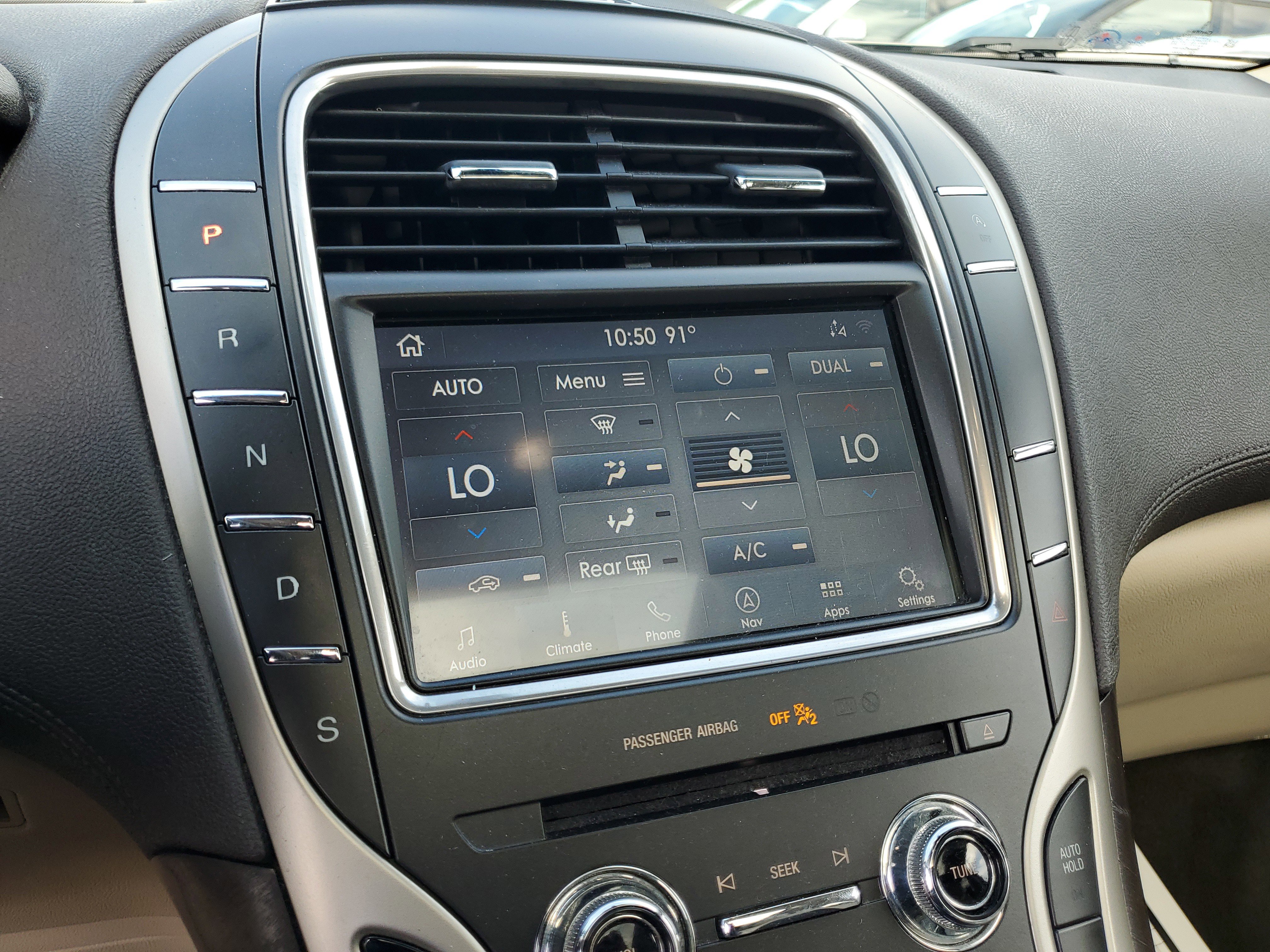 Certified 2020 Lincoln Nautilus Reserve image 23