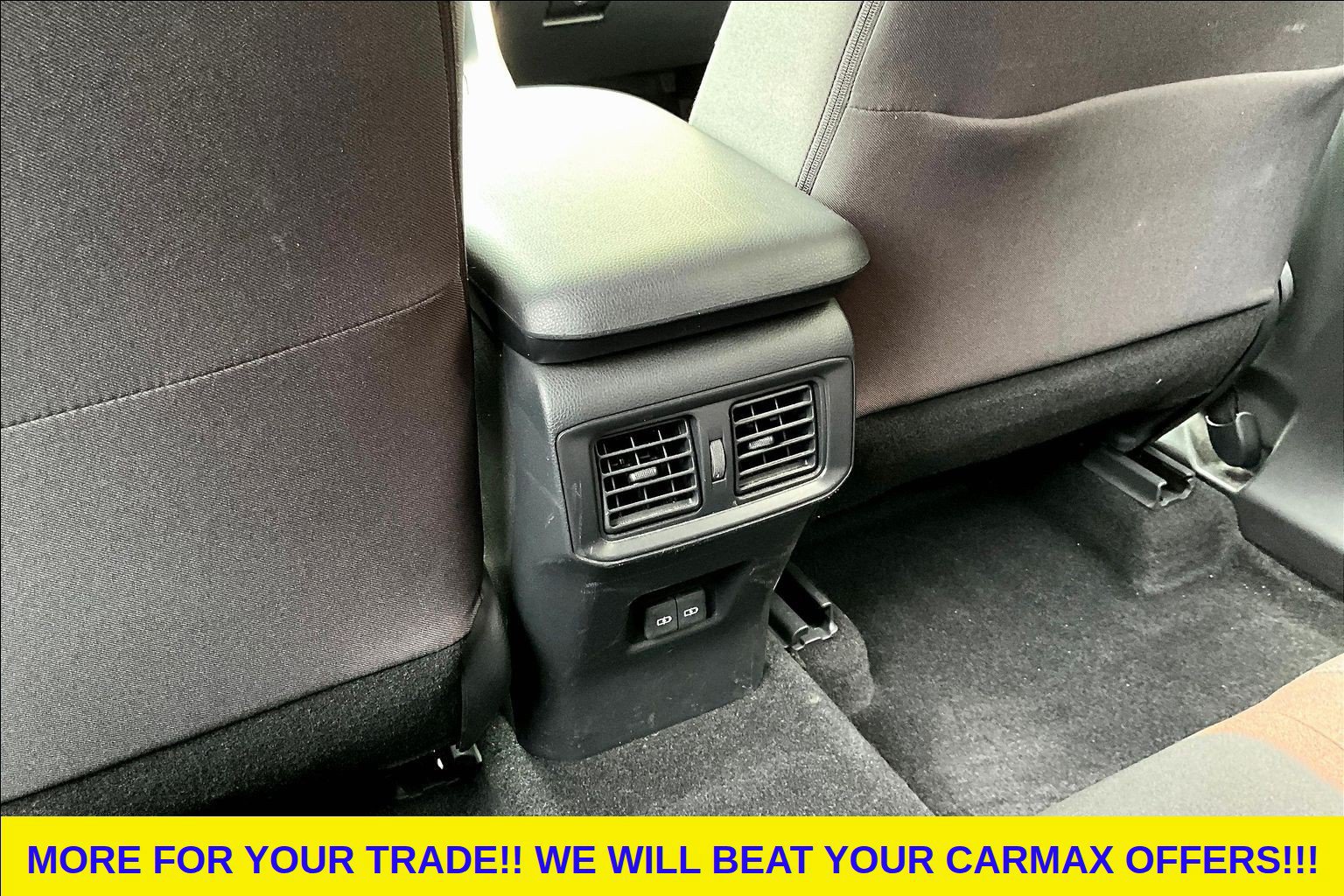 Used 2023 Toyota RAV4 XLE AWD/4WD image 11