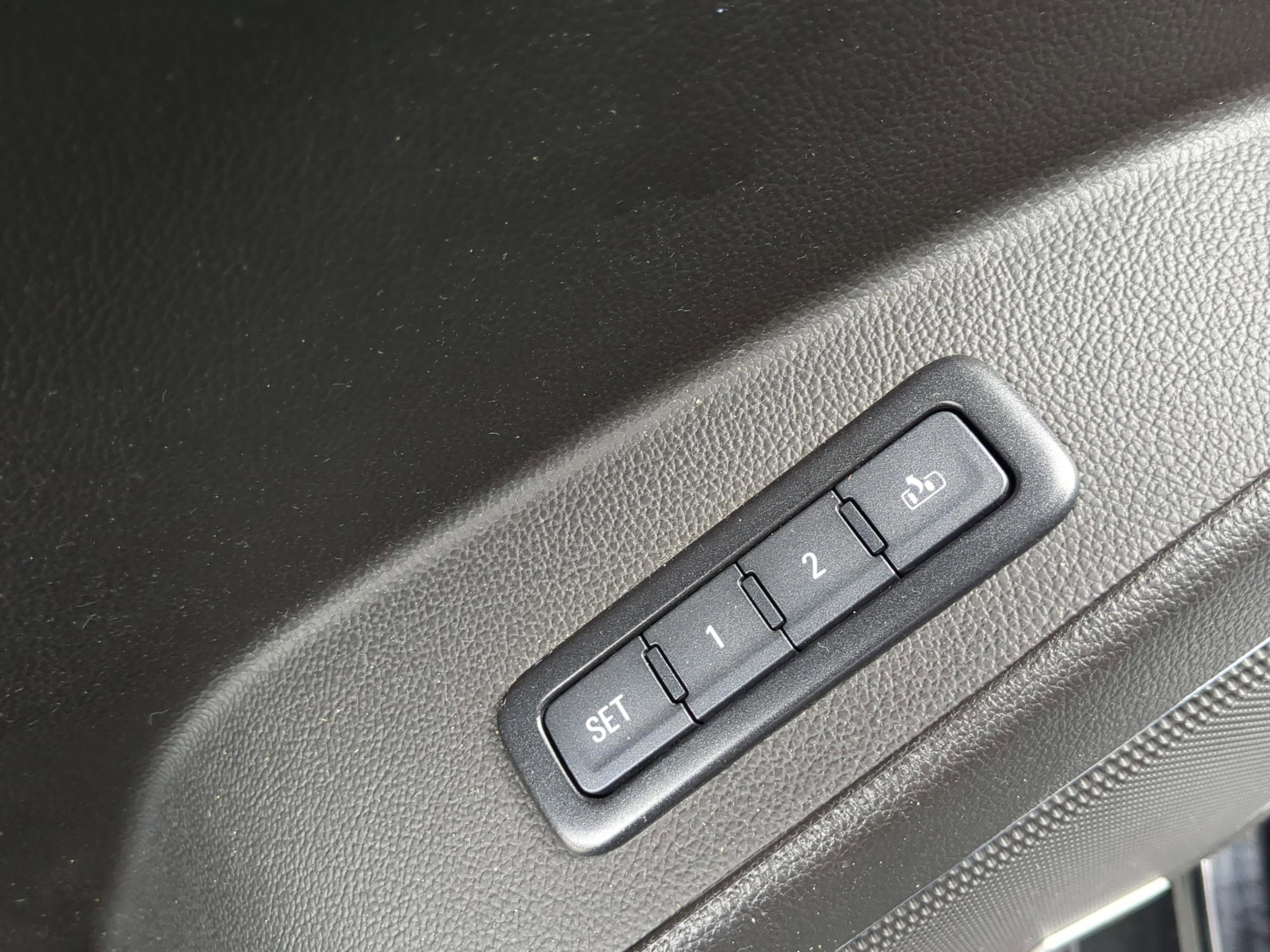 Used 2017 Chevrolet Tahoe LT image 22