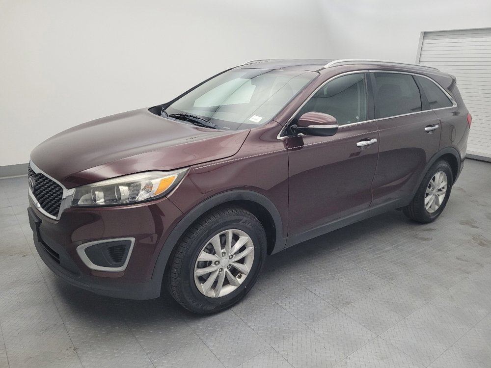 Used 2018 Kia Sorento FWD image 2