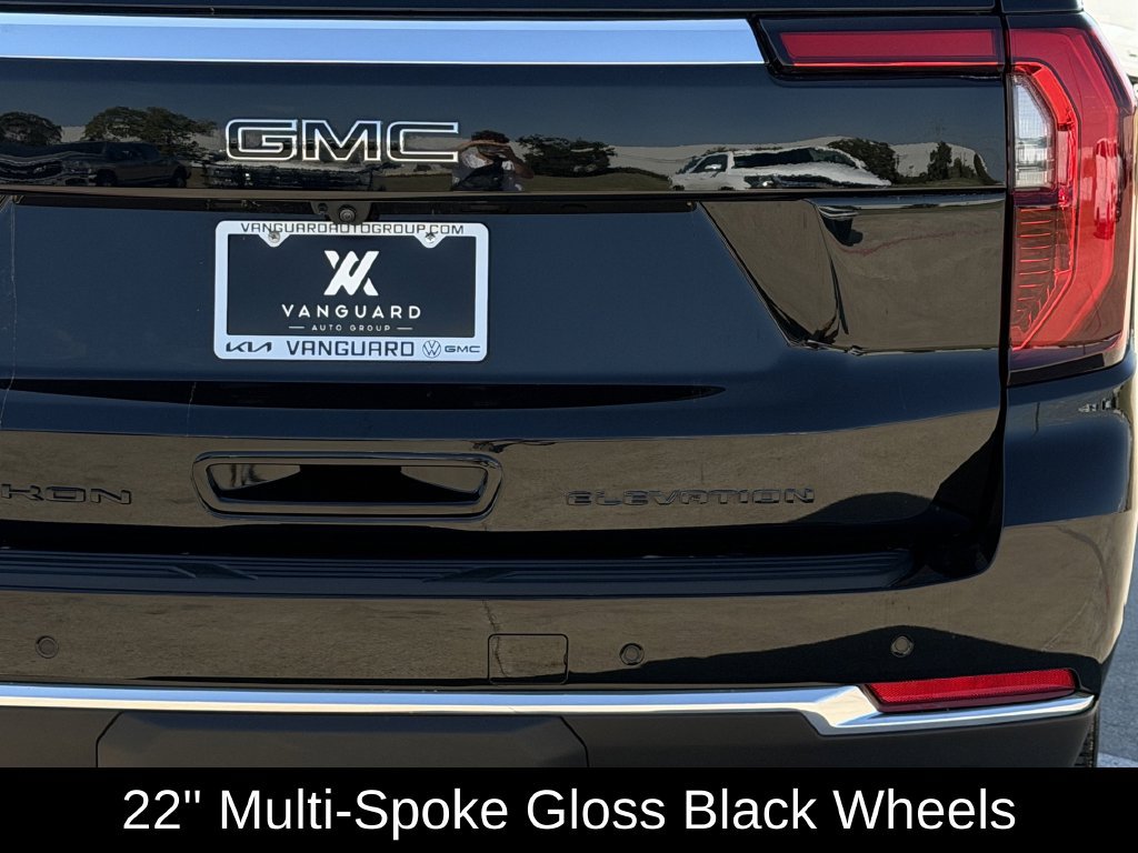 Used 2025 GMC Yukon Elevation w/ LPO, Yukon Black Package AWD/4WD image 8