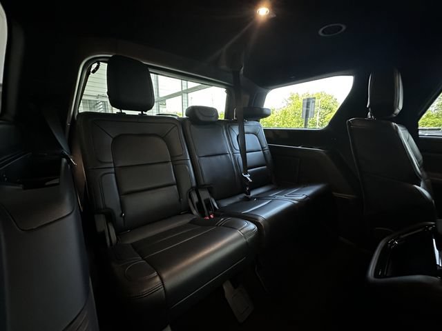 Certified 2024 Lincoln Navigator Reserve AWD/4WD image 38