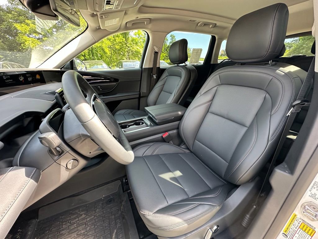 New 2026 Lincoln Nautilus Premier w/ Equipment Group 102A AWD/4WD image 18