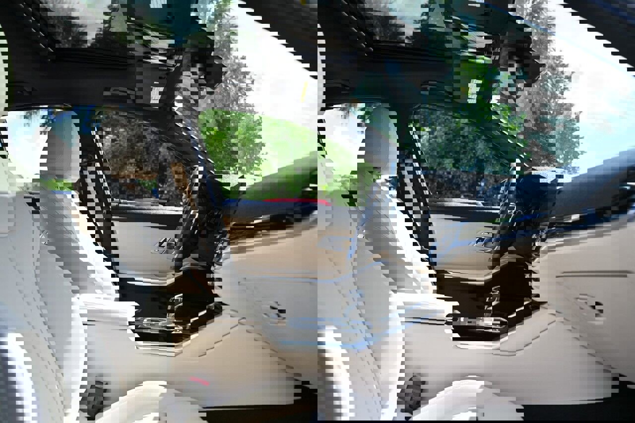 Used 2019 BMW 330i Sedan image 16