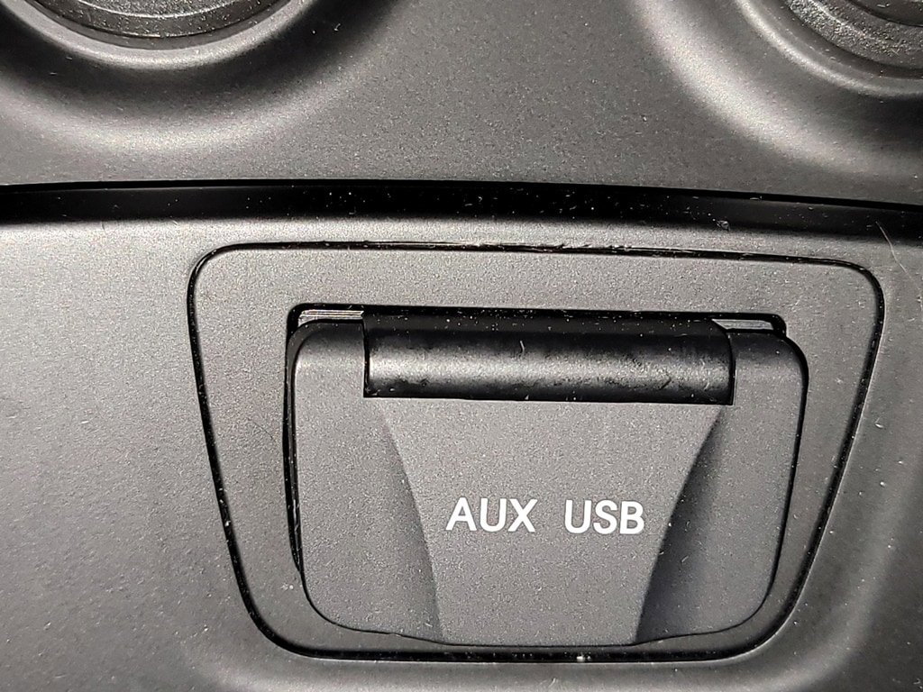 Used 2016 Hyundai Santa Fe SE FWD image 23