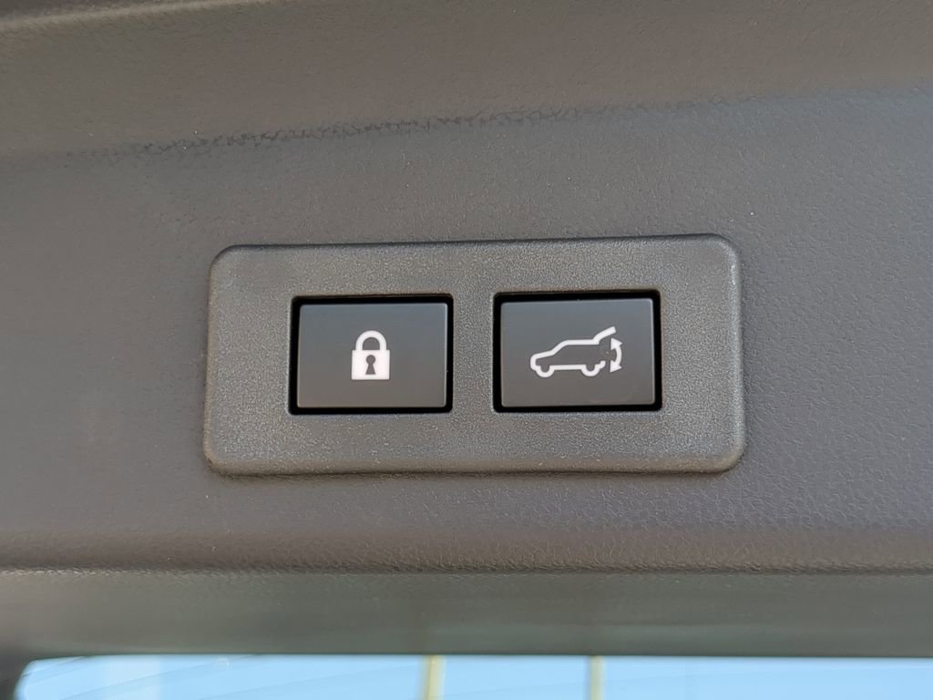 Certified 2025 Subaru Ascent Limited AWD/4WD image 10