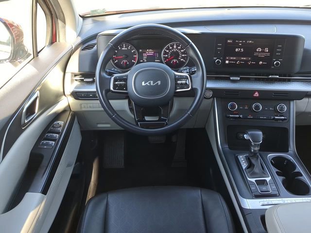 Used 2024 Kia Carnival LX image 18