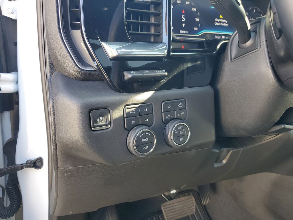 Used 2024 Chevrolet Silverado 2500 LTZ w/ LTZ Premium Package image 23