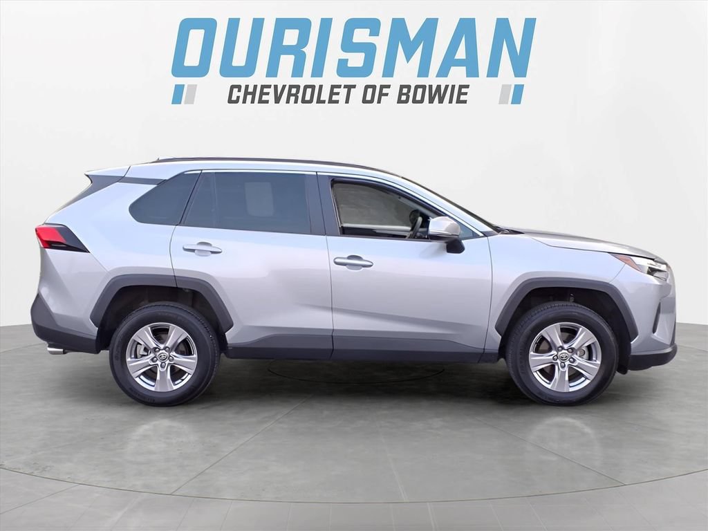 Used 2025 Toyota RAV4 XLE FWD image 2
