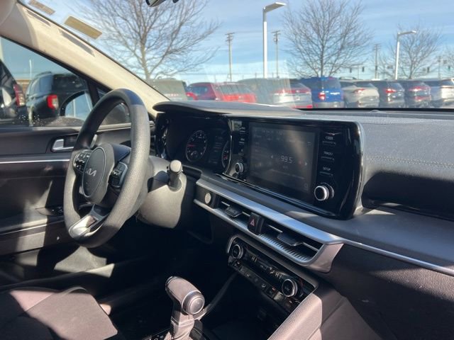 Used 2023 Kia K5 LXS image 32