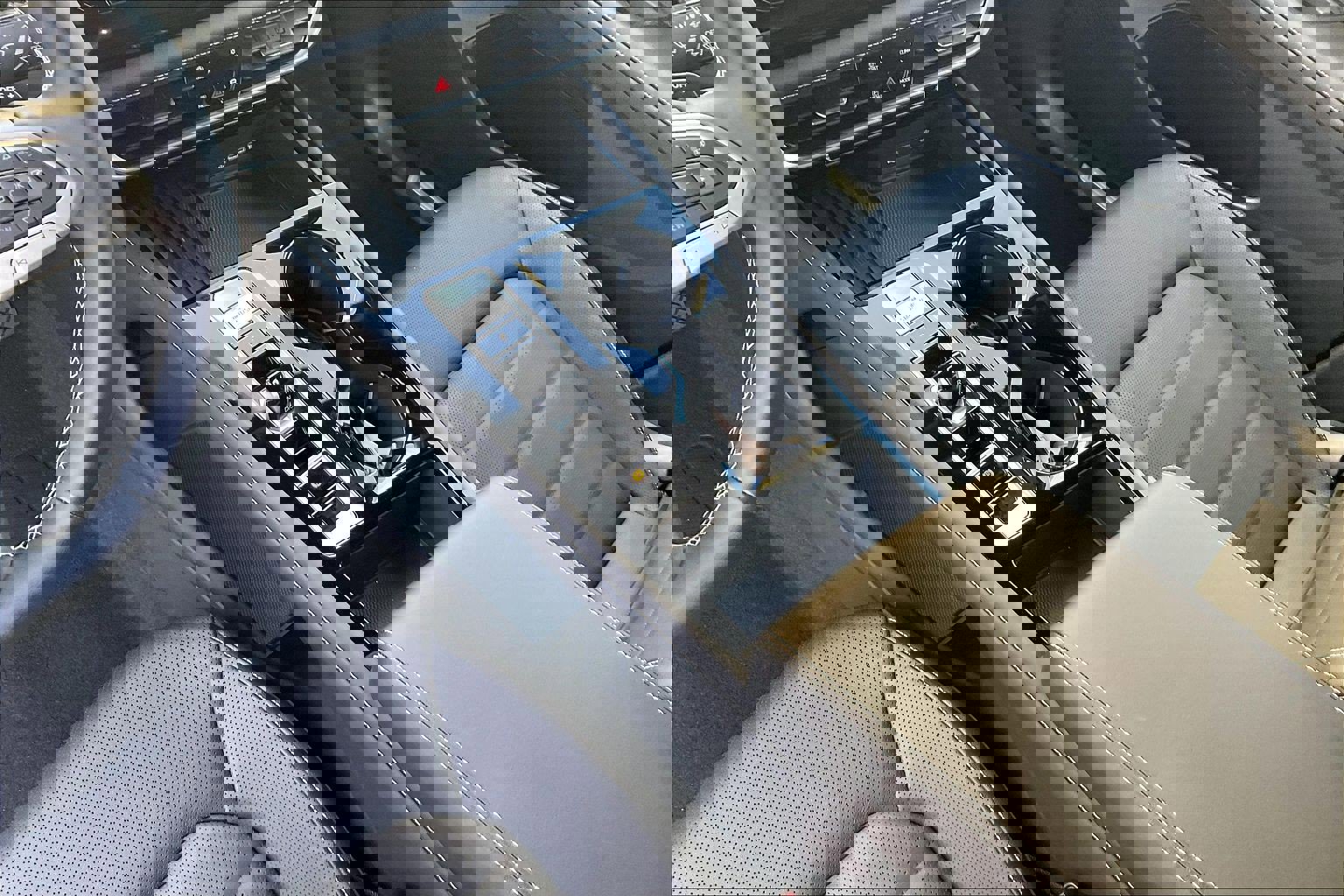 New 2026 Volkswagen Atlas Cross Sport SEL image 7