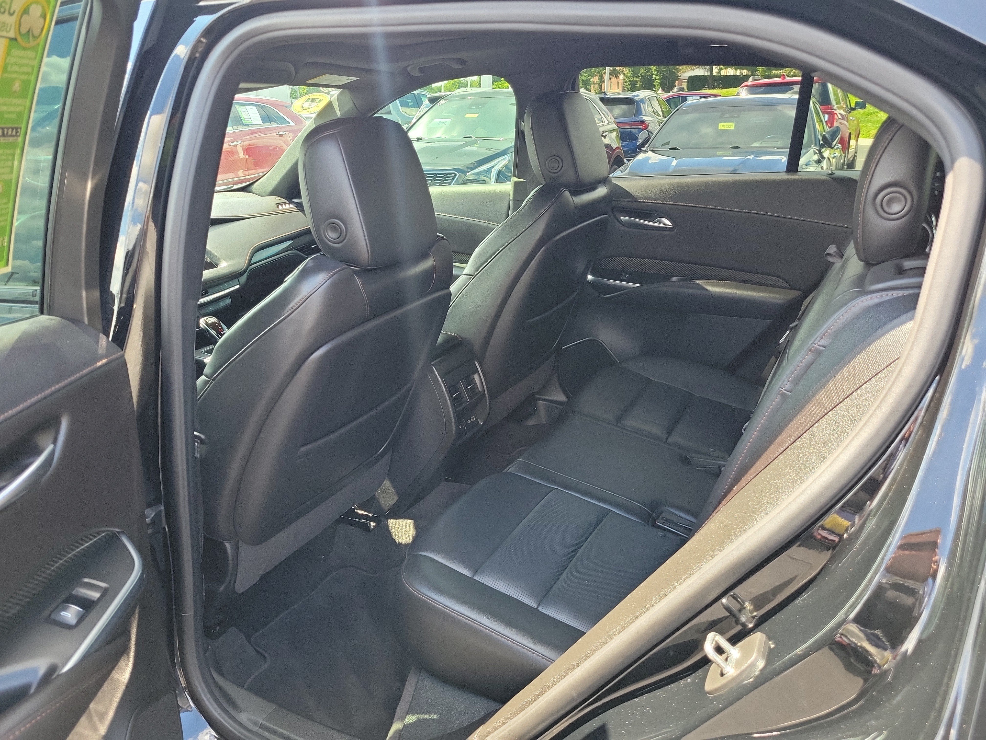 Used 2022 Cadillac XT4 Sport w/ LPO, ONYX Package AWD/4WD image 13