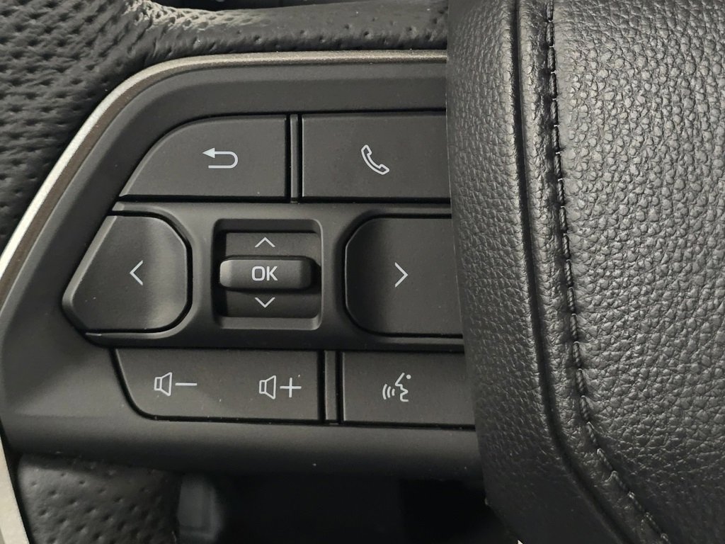 New 2025 Toyota Tacoma 4x4 Double Cab image 32