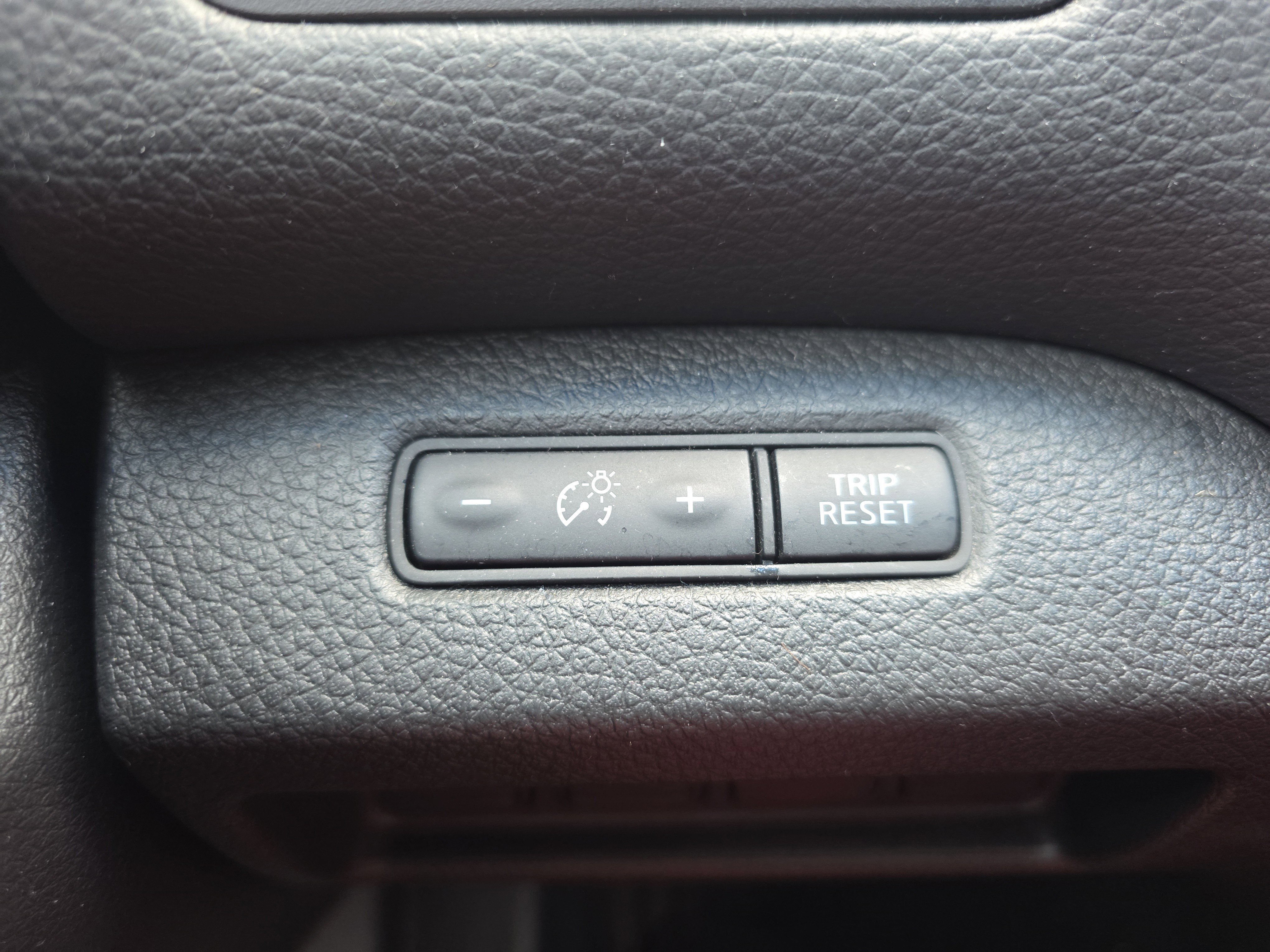 Used 2014 Nissan Altima 2.5 S image 28