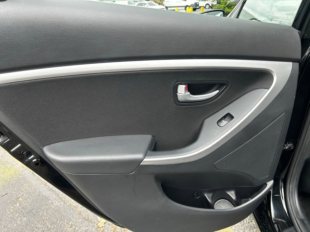 Used 2016 Hyundai Elantra GT w/ Option Group 02 FWD image 29