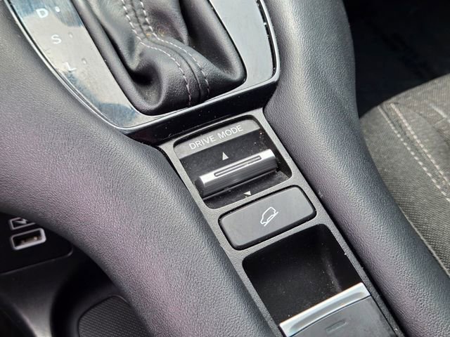 Certified 2023 Honda HR-V LX image 31