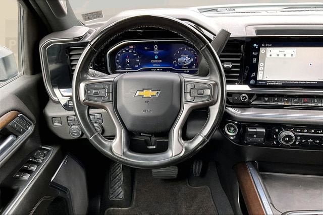 Used 2024 Chevrolet Silverado 2500 High Country w/ Technology Package AWD/4WD image 5
