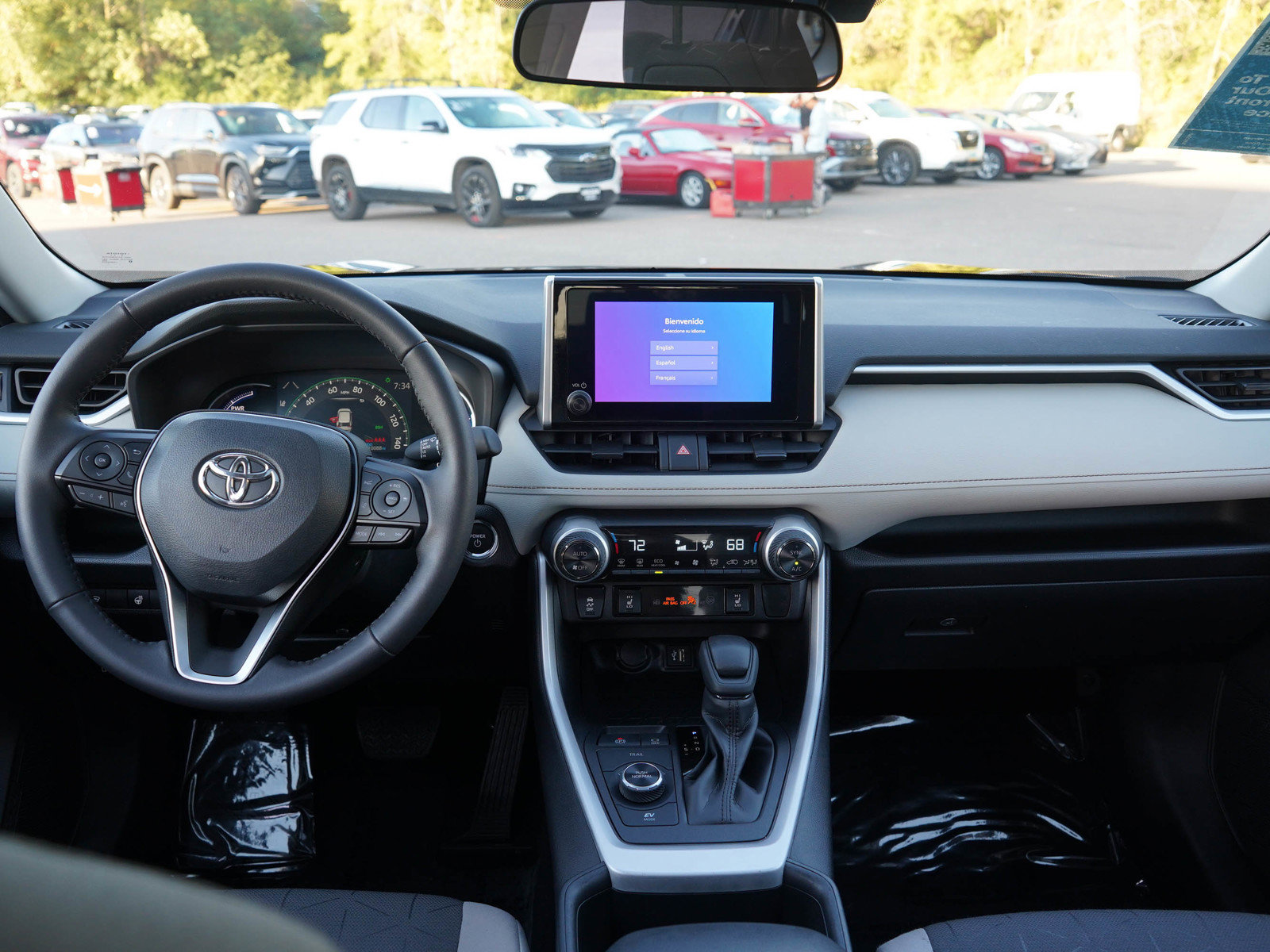 Used 2025 Toyota RAV4 XLE w/ Convenience Package AWD/4WD image 16