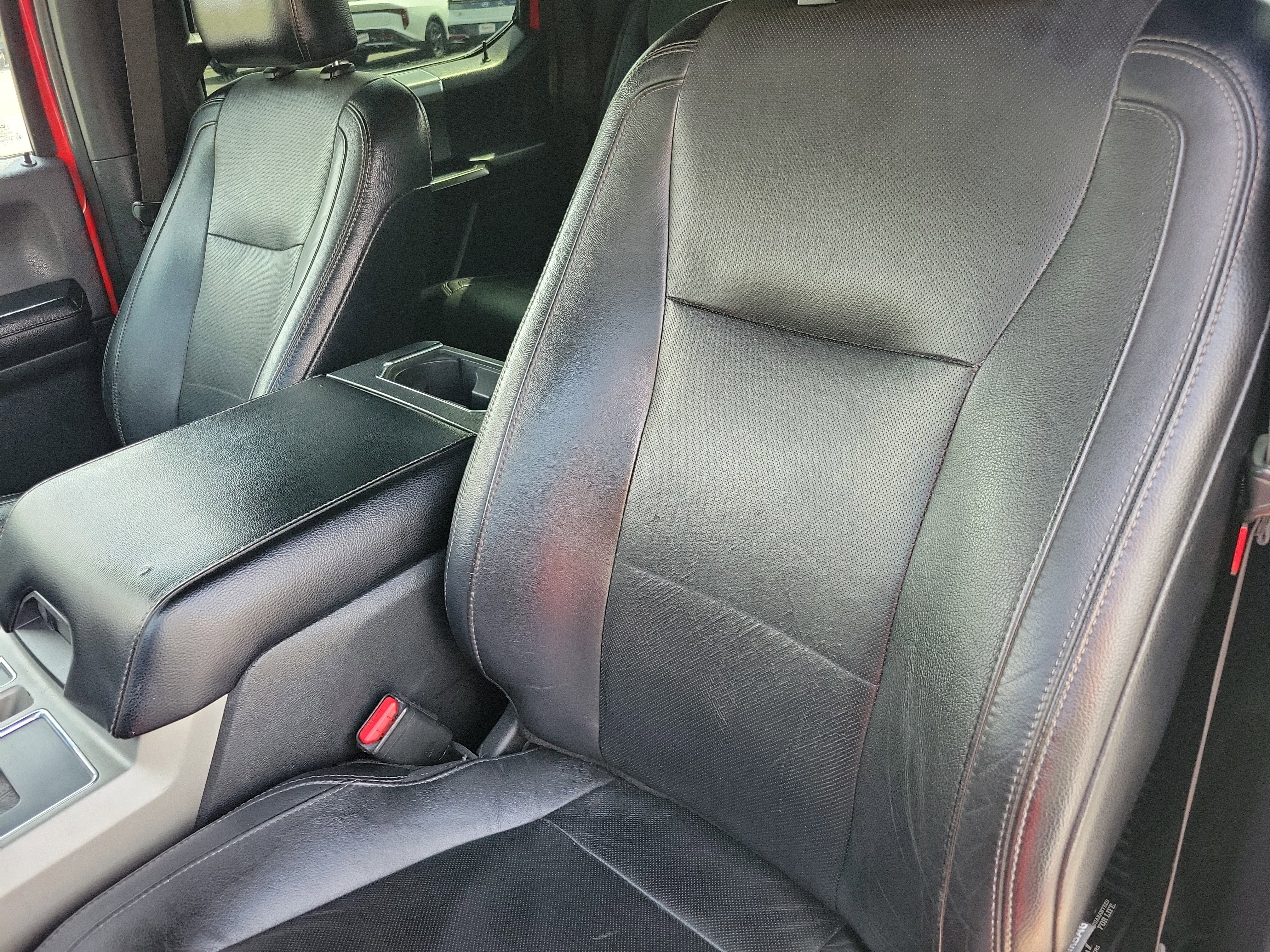 Used 2015 Ford F150 Lariat image 6