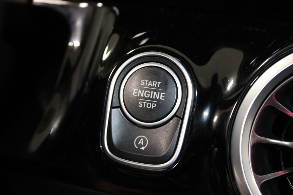 Used 2025 Mercedes-Benz GLA 250 GLA 250 image 40