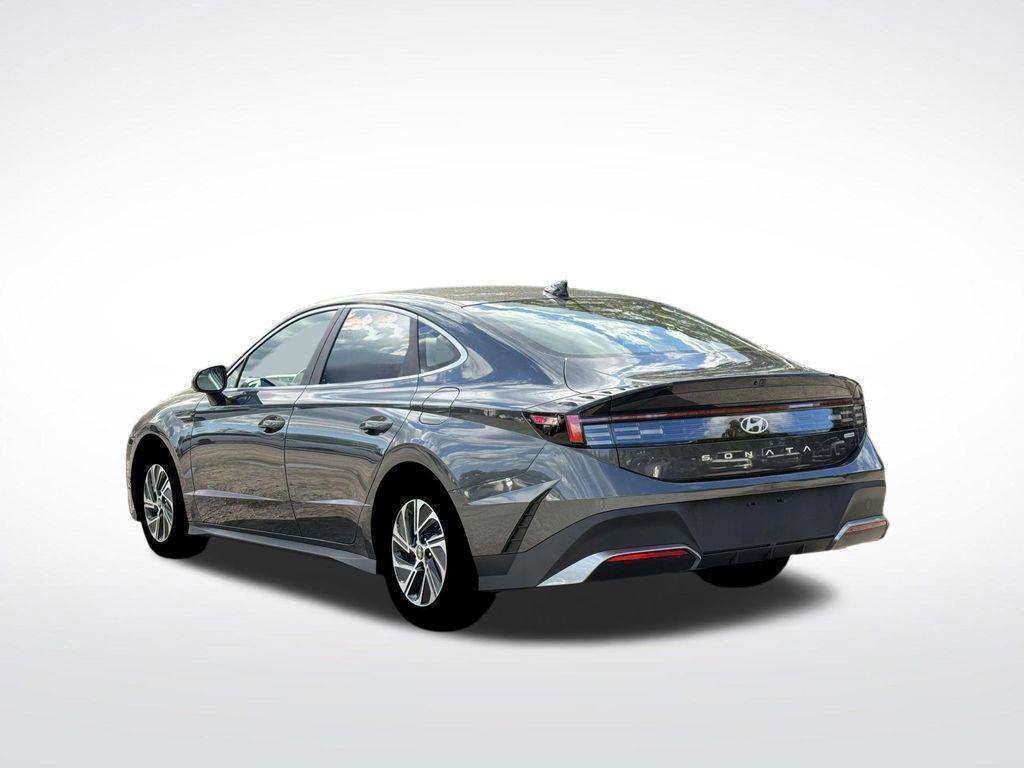 New 2026 Hyundai Sonata Blue FWD image 5
