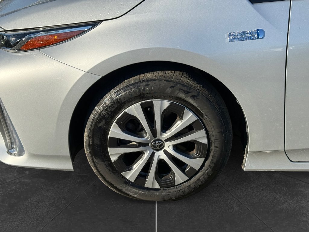 Used 2022 Toyota Prius Prime LE FWD image 14