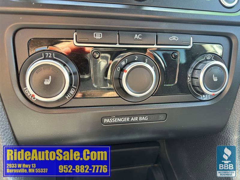 Used 2011 Volkswagen Jetta TDI FWD image 36
