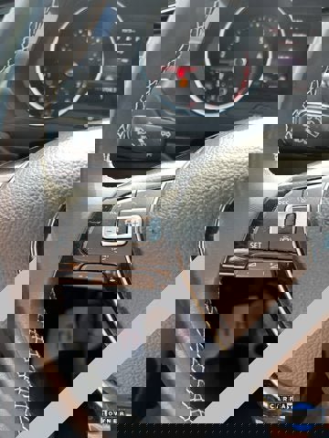 Used 2021 Volkswagen Tiguan SE w/ Panoramic Sunroof Package image 17