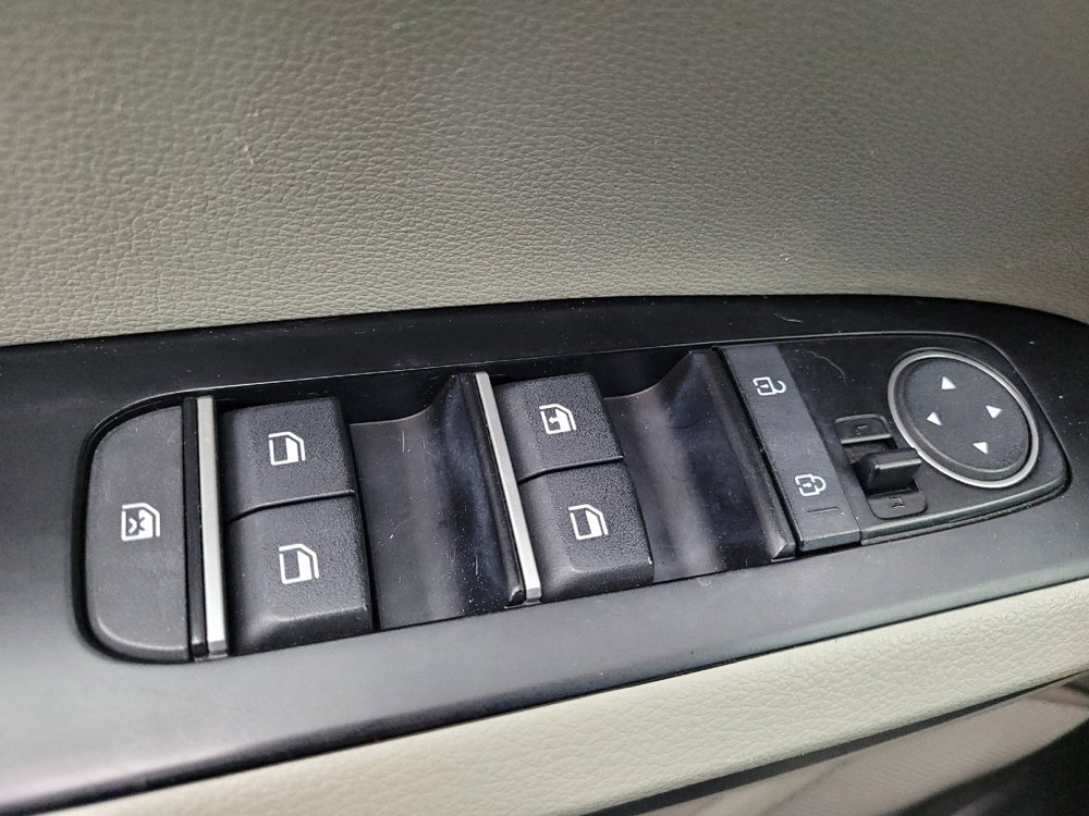 Used 2022 Kia Soul LX image 27