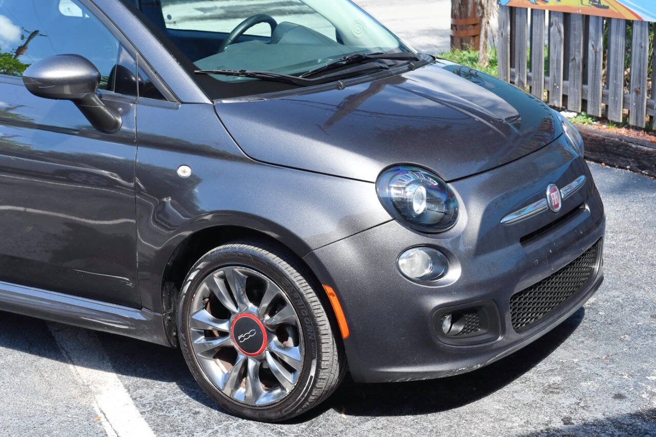 Used 2017 FIAT 500 Pop w/ Sport Appearance Package FWD image 32