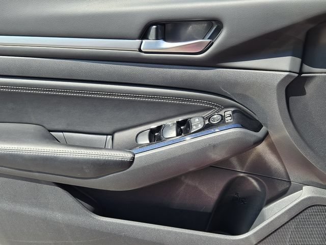 Used 2022 Nissan Altima 2.5 SL FWD image 23