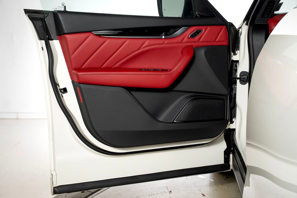 Used 2022 Maserati Levante GT image 54