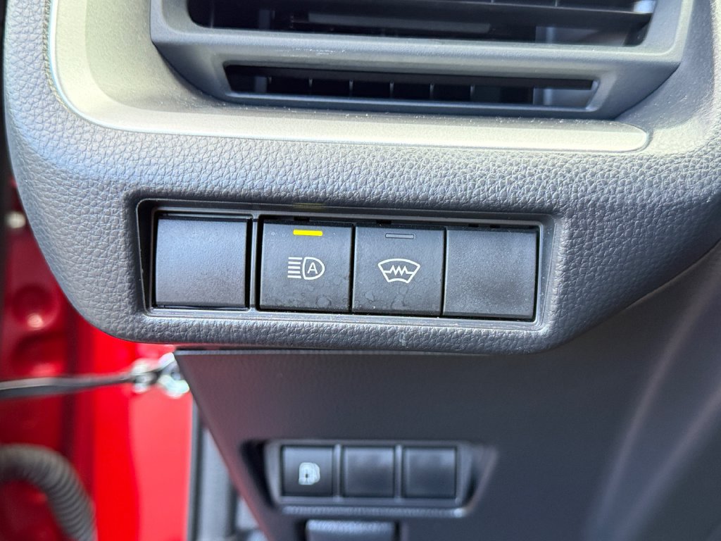 Used 2023 Toyota Prius LE FWD image 20
