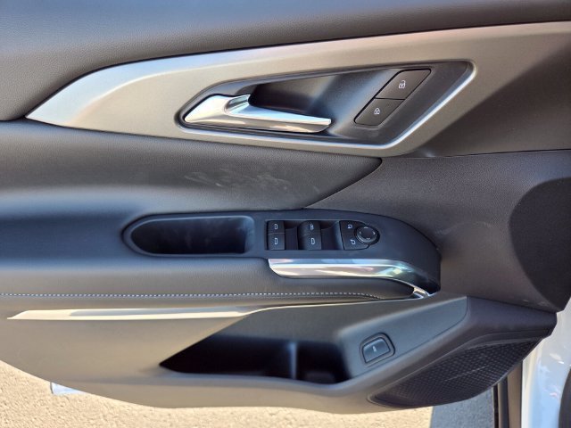 New 2027 Chevrolet Traverse LT w/ Driver Confidence Package FWD image 10