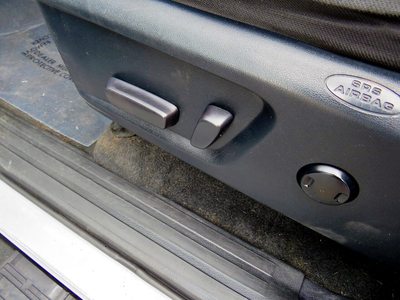 Used 2018 Toyota Tundra SR5 w/ SR5 Upgrade Package image 17