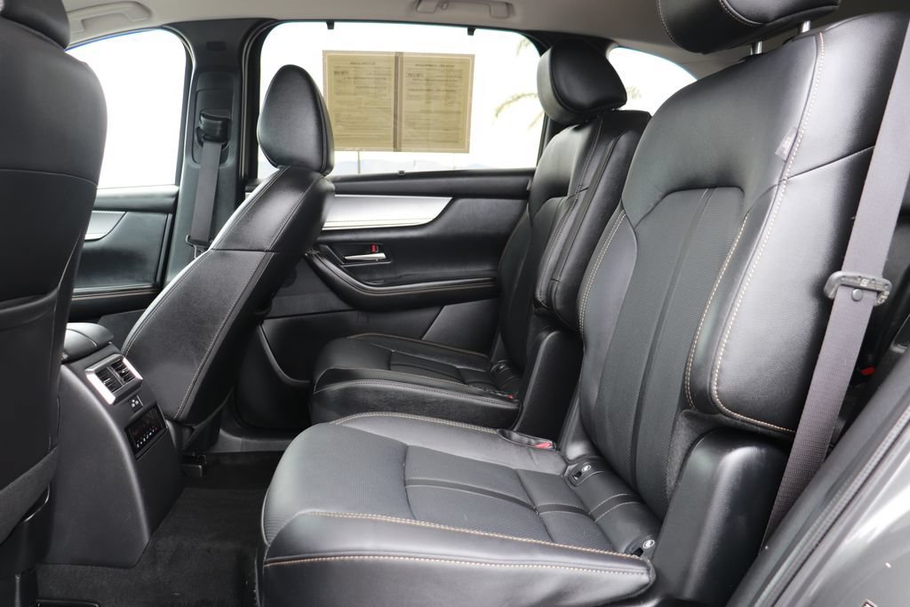 Used 2024 MAZDA CX-90 Plug-In Hybrid w/ Preferred AWD/4WD image 13
