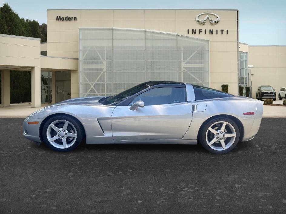 Used 2005 Chevrolet Corvette Coupe w/ Preferred Equipment Group RWD image 7